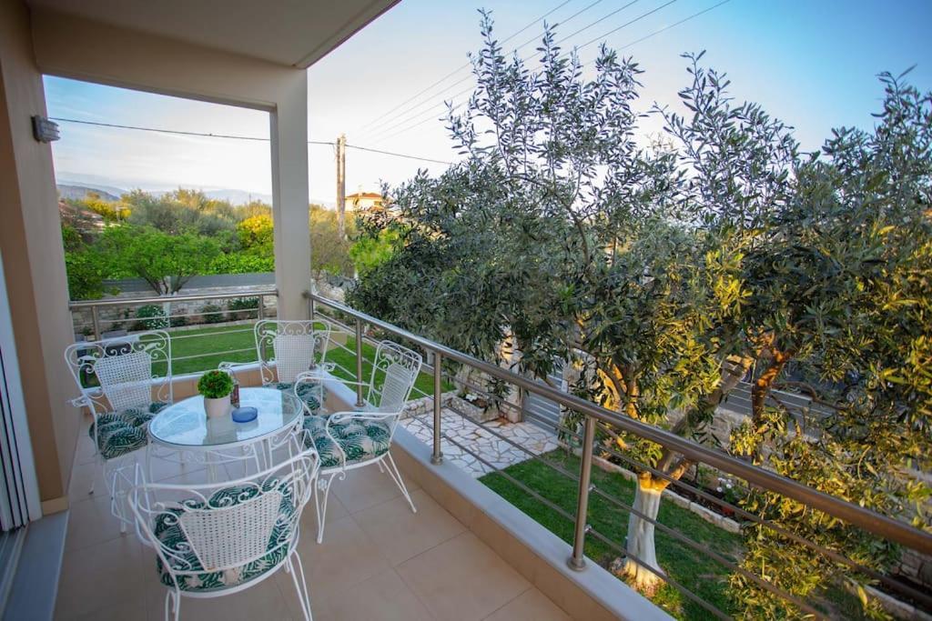Fou'S Luxury Apartment Nafpaktos Exteriér fotografie