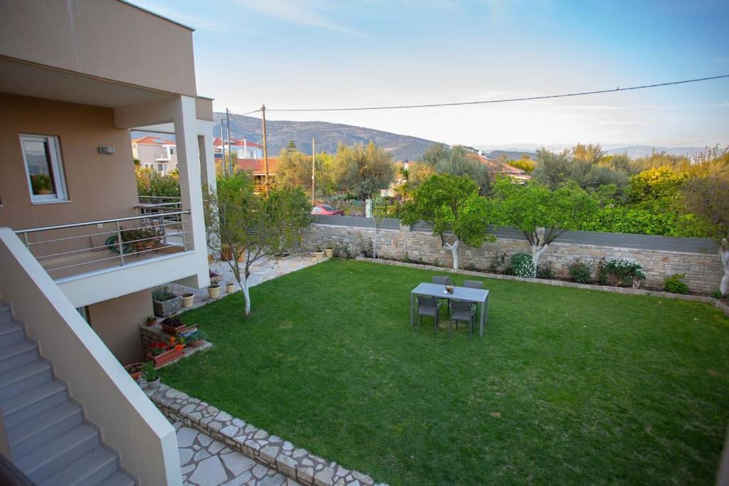 Fou'S Luxury Apartment Nafpaktos Exteriér fotografie