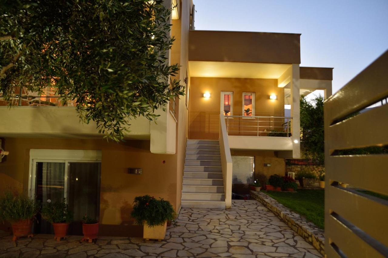 Fou'S Luxury Apartment Nafpaktos Exteriér fotografie